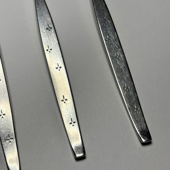 Oneida Community CELEBRITY Stainless 4 Iced Tea Spoons MCM w/ White Stars - Picture 2 of 11